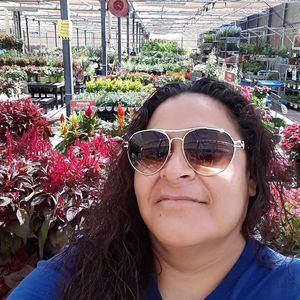 Meet your Posher, Leonor